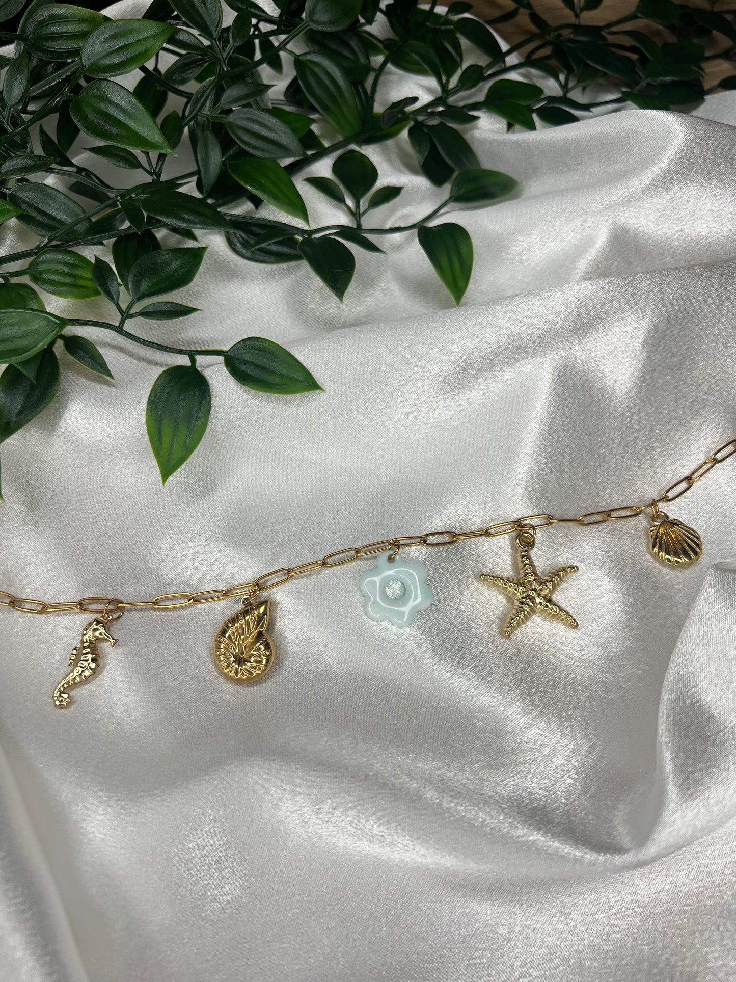 Collier 87