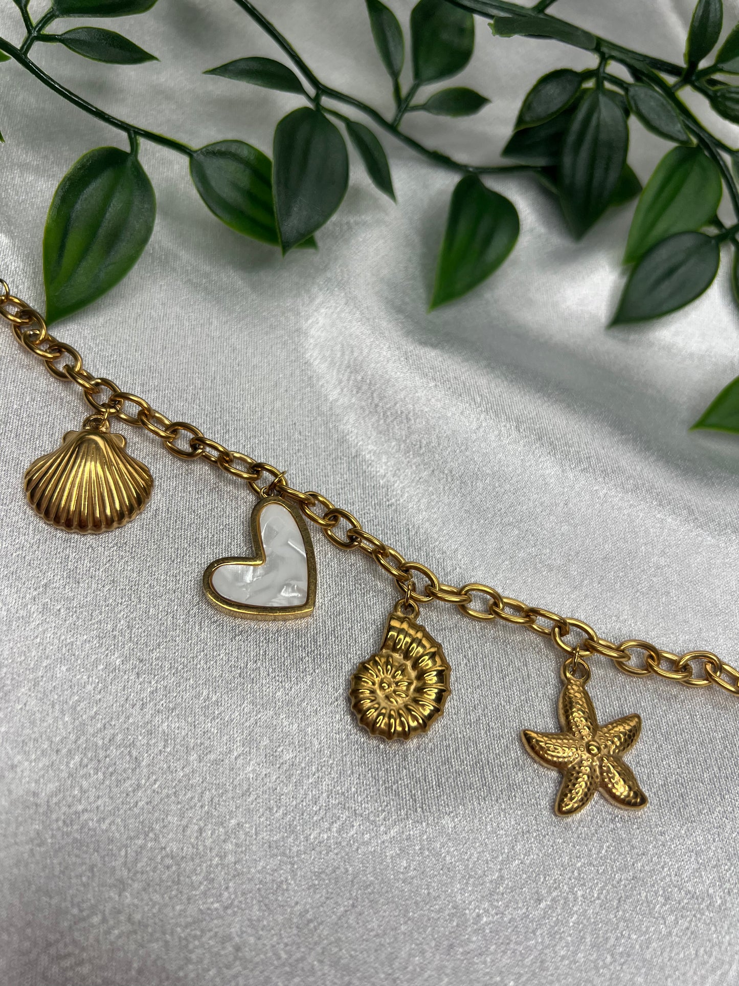 Bracelet 104