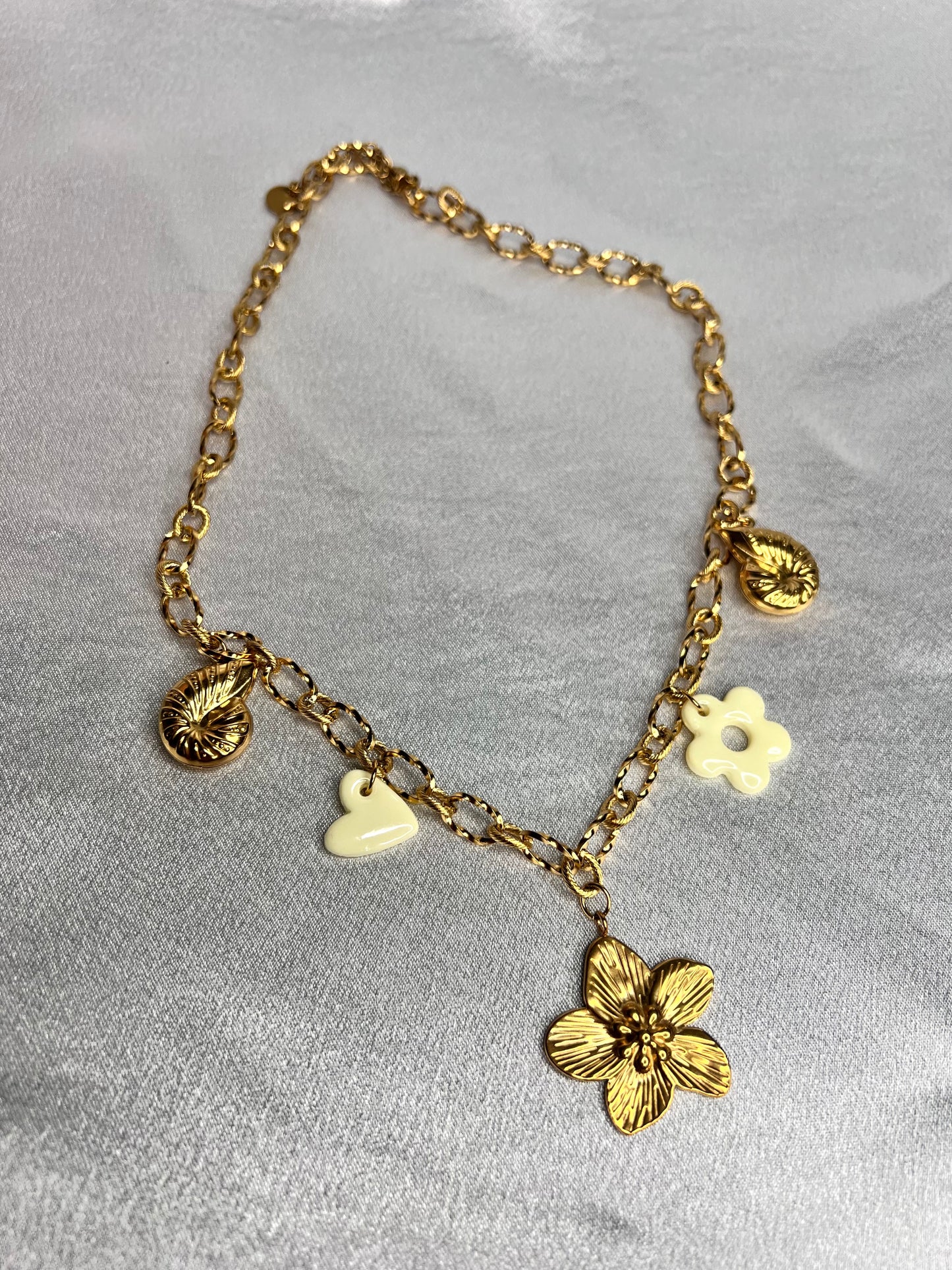 Collier 88